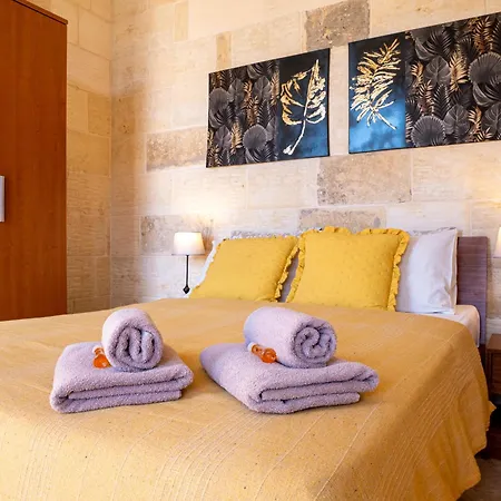 Id Dar Ta Censu Guest house *