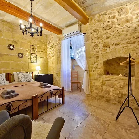 Id Dar Ta Censu Guest house