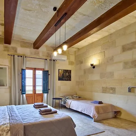 Id Dar Ta Censu Guest house
